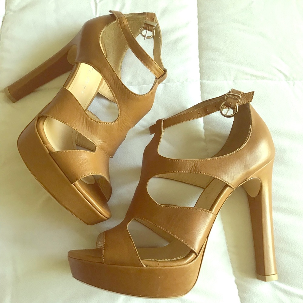 E’Clat Italian leather heels